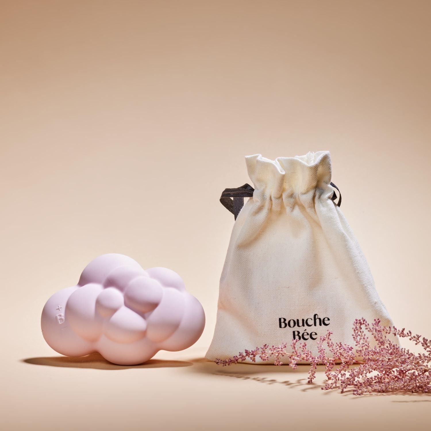 Nue, the touch-sensitive Vibrating Pebble that adapts to your pleasure Nue, the touch-sensitive Vibrating Pebble that adapts to your pleasure